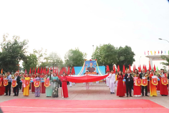 Sôi nổi Đại hội TDTT phường Thượng Cát: lan tỏa tinh thần “Khỏe để xây dựng và bảo vệ Tổ quốc”