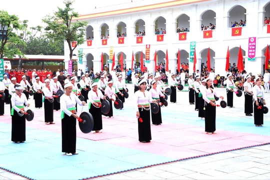 Tưng bừng khai mạc Đại hội thể dục - thể thao xã Yên Xuân lần thứ I