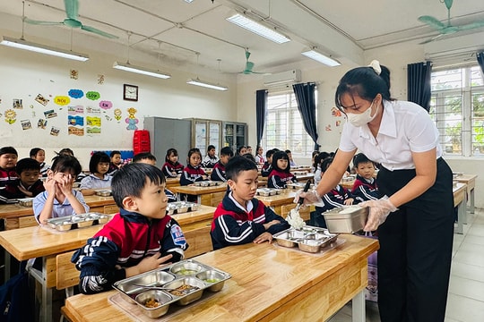Hà Nội thí điểm mô hình cung cấp suất ăn bán trú: Bảo đảm an toàn, chất lượng, chuyên nghiệp