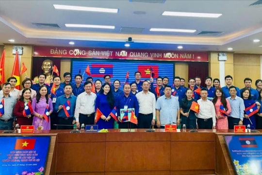 Góp phần thắt chặt tình hữu nghị Việt - Lào