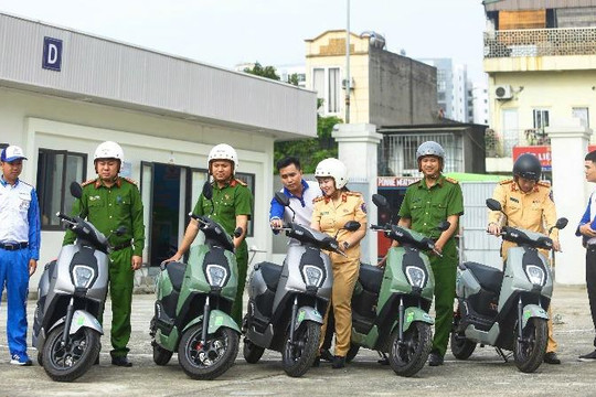 Hà Nội: Tập huấn kỹ năng hướng dẫn lái xe gắn máy an toàn cho lực lượng CSGT và Công an cấp xã 