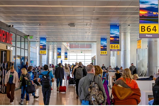 Gần 7.000 chuyến bay bị hoãn trong ngày thứ 27 chính phủ Mỹ đóng cửa