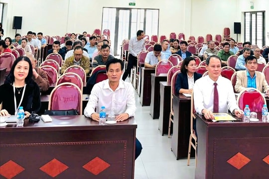 Gia Lâm: 121 đại biểu HĐND xã được cập nhật kiến thức