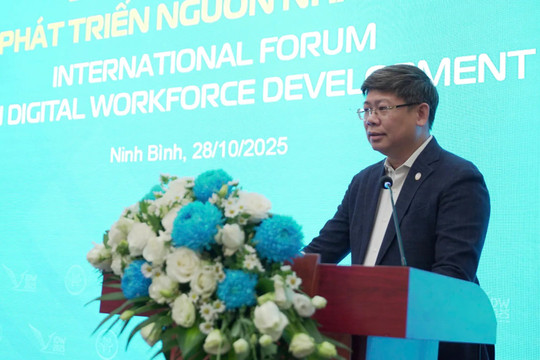 Phát triển nhân lực số: cần đột phá từ hợp tác quốc tế và công nghệ giáo dục