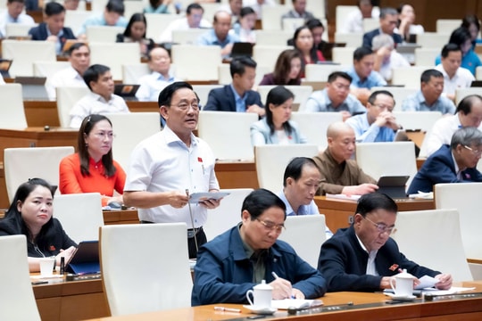 Đại biểu Quốc hội đề nghị sớm điều chỉnh tăng lương cơ sở