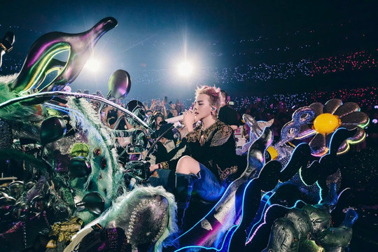 Vì sao nên ít nhất một lần đến sân khấu của G-DRAGON world tour?
