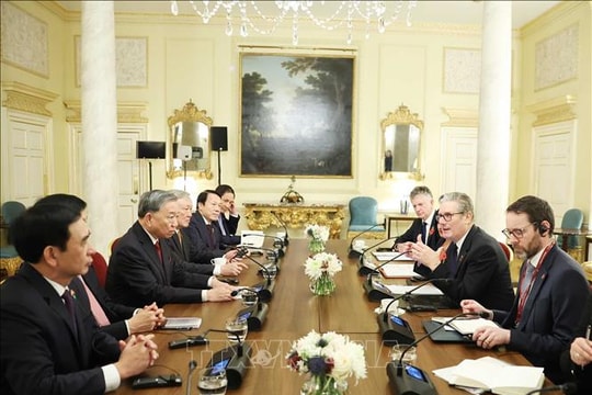 Thủ tướng Liên hiệp Vương quốc Anh và Bắc Ireland chủ trì Lễ đón chính thức và hội đàm với Tổng Bí thư Tô Lâm