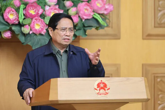 Thủ tướng Phạm Minh Chính họp khẩn ứng phó mưa lũ lịch sử ở miền Trung