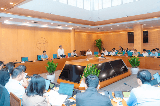 Hà Nội tiên phong cắt giảm, đơn giản hóa thủ tục hành chính dựa trên dữ liệu