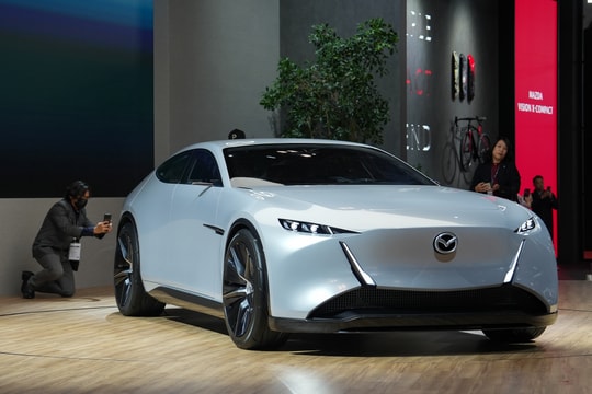 Nhiều xe ý tưởng độc đáo mở đường xu hướng ô tô tương lai