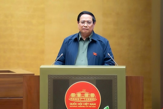 Thủ tướng Phạm Minh Chính: Sẽ cân đối, tính toán để tăng lương sớm