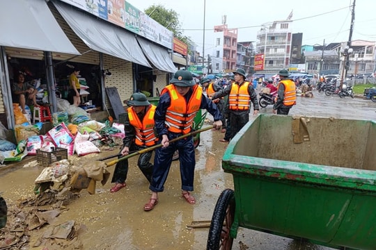 Mưa lũ làm 18 người chết, mất tích; 90 xã, phường bị ngập