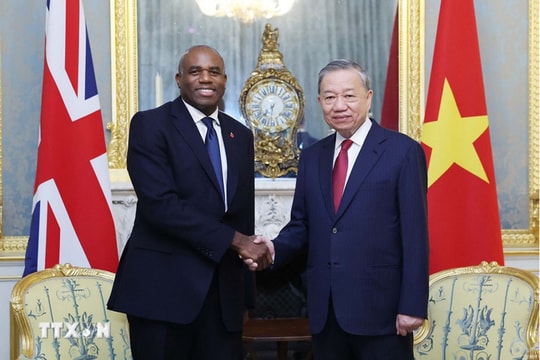 Tổng Bí thư Tô Lâm gặp Phó Thủ tướng Anh David Lammy