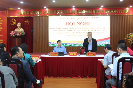 Đảng ủy phường Vĩnh Tuy tiếp xúc, đối thoại giải quyết nhiều vấn đề người dân quan tâm