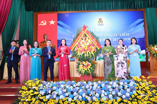 Đồng chí Nguyễn Thị Hải Yến là Chủ tịch Công đoàn phường Từ Liêm