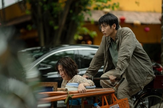 Phim tình cảm gia đình thành “hiện tượng phòng vé”