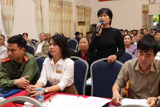 Lãnh đạo xã Phúc Sơn đối thoại, lắng nghe ý kiến nhân dân