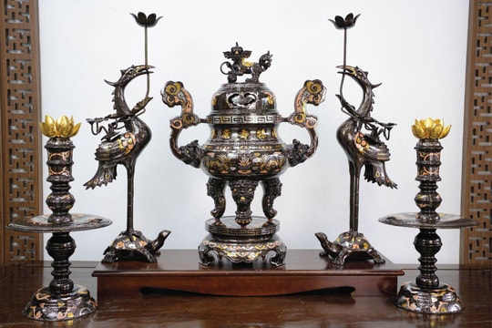 Đỉnh đồng Pháp lam - khi nghệ thuật cung đình hồi sinh trên đỉnh đồng Việt