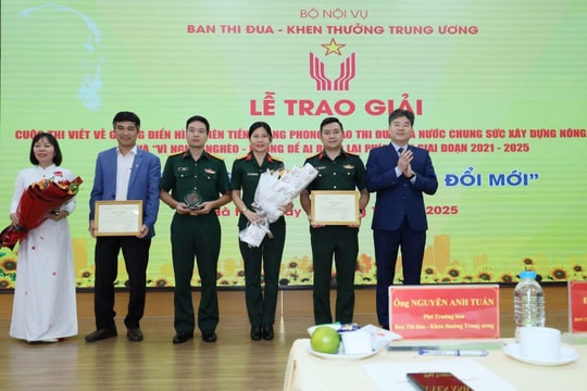 Báo Hànộimới giành giải Nhì cuộc thi viết về điển hình tiên tiến