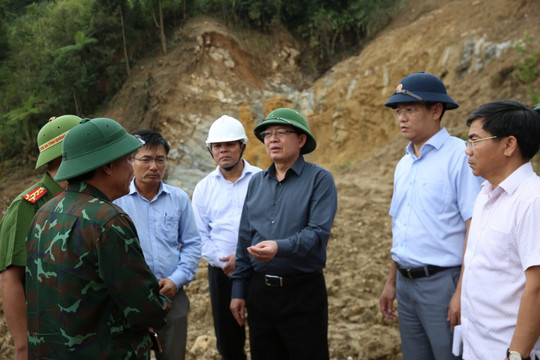 Khắc phục sạt lở tại xã Ngọc Linh, Quảng Ngãi Phó Thủ tướng Hồ Quốc Dũng chỉ đạo 6 nhóm nhiệm vụ trọng tâm