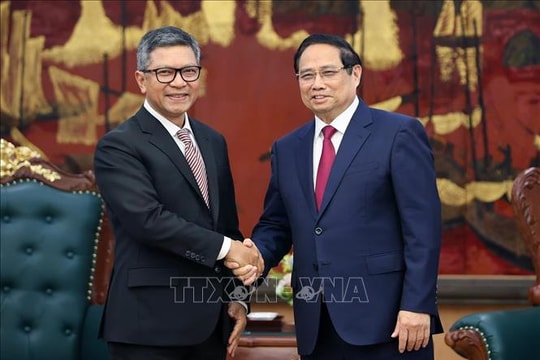 Thủ tướng Phạm Minh Chính tiếp Đại sứ Indonesia và Singapore đến chào từ biệt