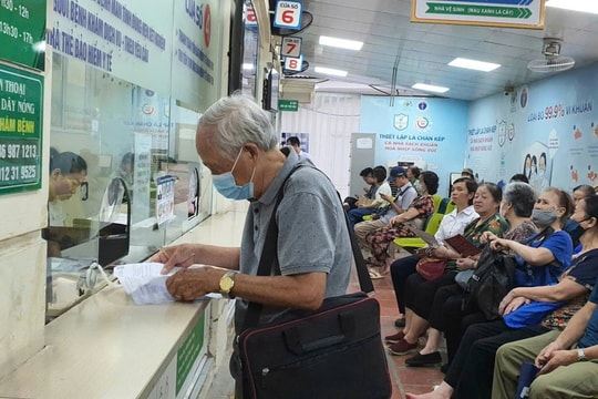 Hà Nội tăng hỗ trợ mức đóng BHYT: Lan tỏa chính sách an sinh đến mọi người dân
