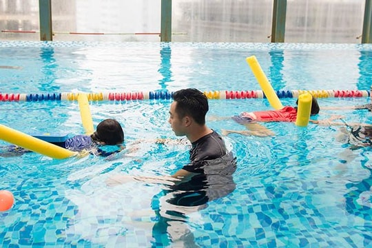 Đã có chương trình dạy bơi cho học sinh