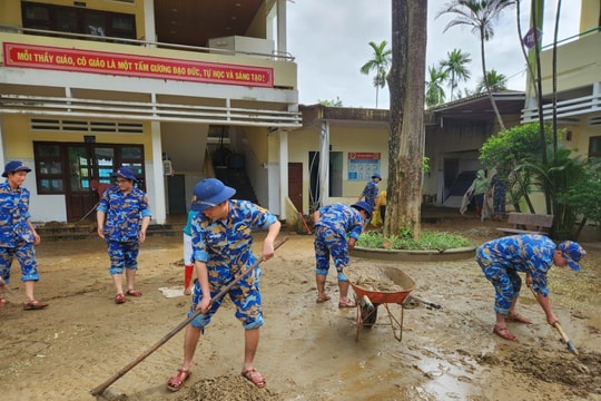 Người lính Hải quân, điểm tựa vững chắc của Nhân dân trong gian khó