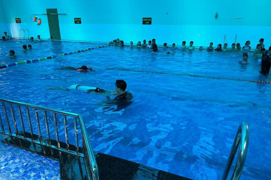 Bộ GD-ĐT ban hành chương trình dạy bơi an toàn cho học sinh