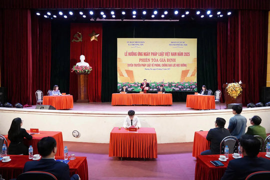 Thường Tín hưởng ứng Ngày pháp luật Việt Nam năm 2025 và tổ chức phiên tòa giả định