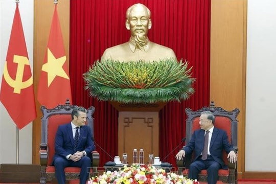 Tổng Bí thư Tô Lâm tiếp Bộ trưởng Bộ Chiến tranh Hoa Kỳ Pete Hegseth