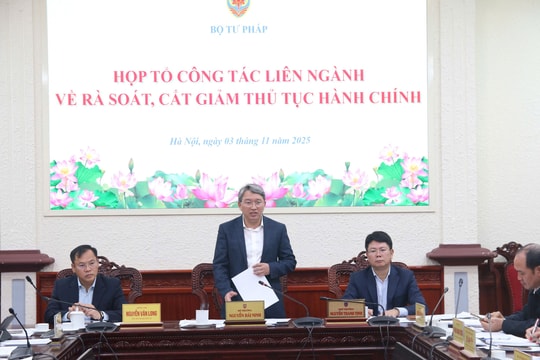 Nâng cao trách nhiệm người đứng đầu trong cắt giảm thủ tục hành chính