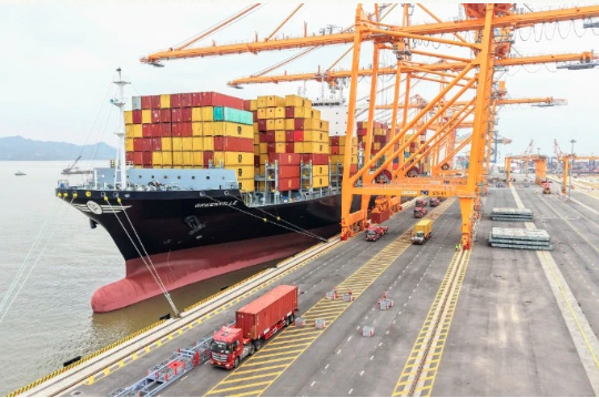 Xuất khẩu tiếp tục tăng trưởng, xuất siêu gần 20 tỷ USD sau 10 tháng