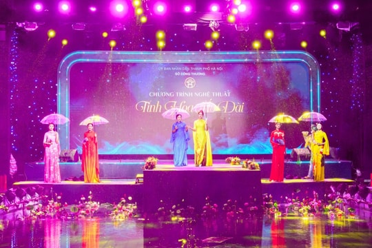 Chương trình nghệ thuật “Tinh hoa áo dài”: 100 thiết kế tỏa sáng giữa đêm nghệ thuật tôn vinh vẻ đẹp Việt