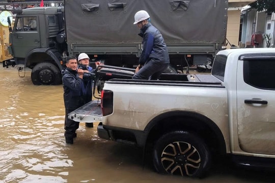 MobiFone chủ động triển khai ứng phó với bão số 13 (Kalmaegi)