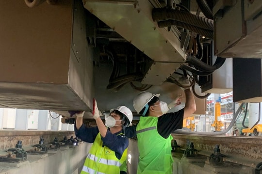 Công đoàn Hanoi Metro: Thi đua lao động sản xuất chào mừng 11 năm thành lập