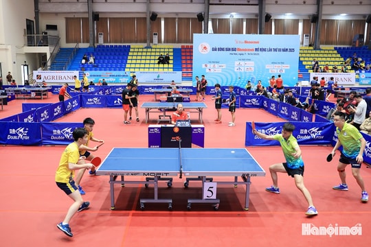 Hình ảnh đẹp tại loạt trận khai màn Giải Bóng bàn tranh Cúp Báo Hànộimới