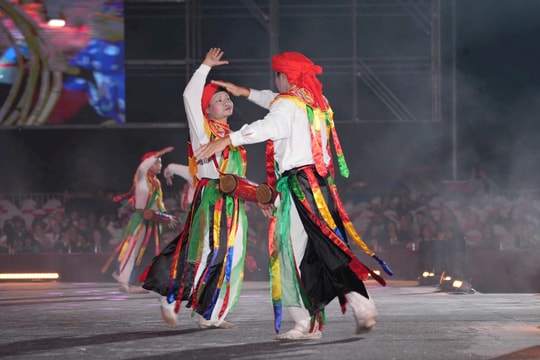 Góp ý vào dự thảo các văn kiện trình Đại hội XIV: Giá trị cốt lõi của nguồn vốn con người