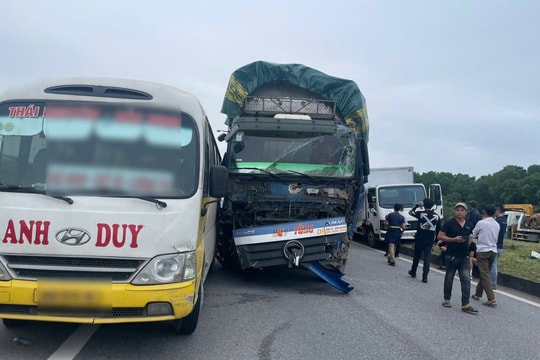 Điều tra vụ tai nạn liên hoàn trên cao tốc Hà Nội - Thái Nguyên