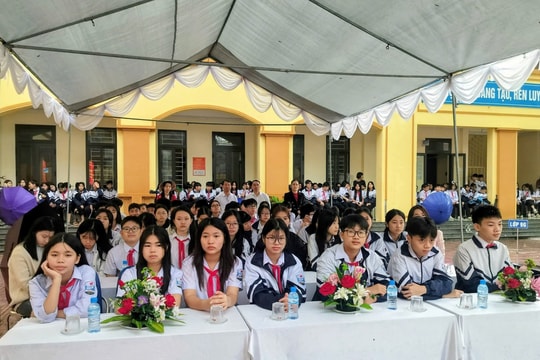 Xã Tây Phương: Hơn 1.000 học sinh tham gia “Phiên tòa giả định” hưởng ứng Ngày pháp luật Việt Nam