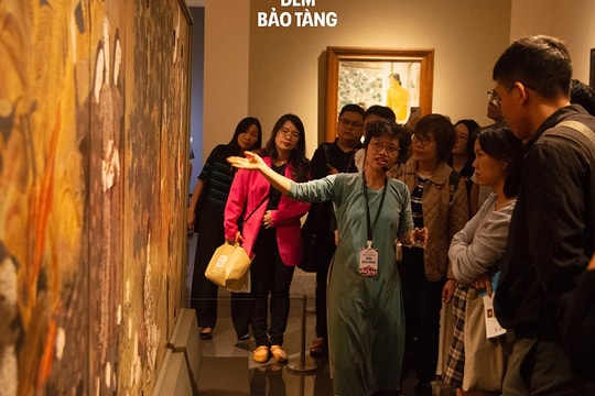 Trải nghiệm nghệ thuật về đêm: “Bữa tiệc” thị giác sâu lắng, giàu cảm xúc