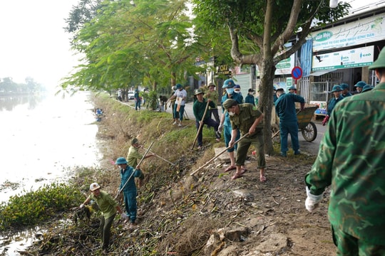 Huế tổng ra quân khắc phục hậu quả mưa lũ