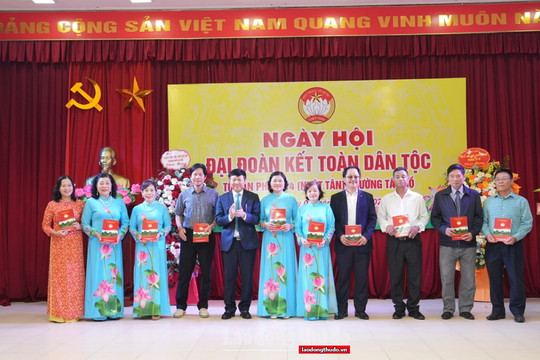 Ngày hội Đại đoàn kết toàn dân tộc khu dân cư số 4 phường Tây Hồ: Lan tỏa tinh thần đoàn kết, xây dựng đô thị văn minh