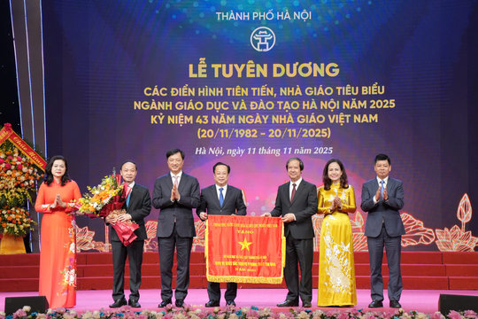 Uỷ viên Bộ Chính trị, Bí thư Thành ủy Hà Nội Nguyễn Duy Ngọc: Chăm lo cho giáo dục là chăm lo cho sự phát triển bền vững của Thủ đô