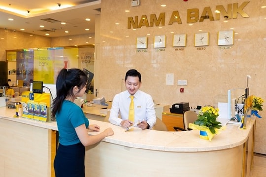 Loạt ngân hàng tăng mạnh lãi suất tiết kiệm