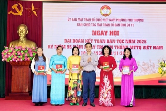 Rộn ràng Ngày hội Đại đoàn kết toàn dân tộc ở khu dân cư phường Phú Thượng