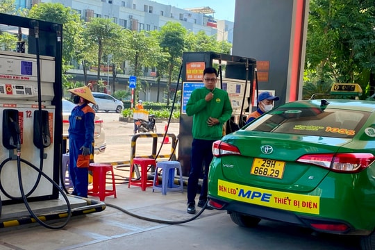Ngày mai, dự báo giá xăng tiếp tục giảm nhẹ