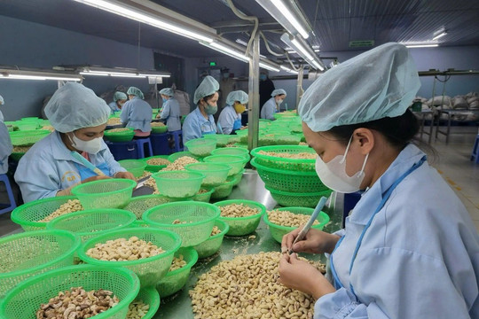 Khẳng định vai trò của công nhân trong thời kỳ mới