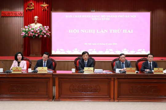 Ban Chấp hành Đảng bộ Thành phố Hà Nội khóa XVIII họp bàn về công tác cán bộ và các nội dung trọng tâm cho cả nhiệm kỳ