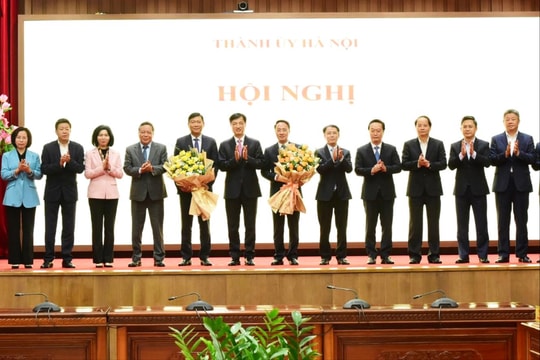 Đồng chí Đỗ Anh Tuấn, Trần Đình Cảnh nhận nhiệm vụ mới